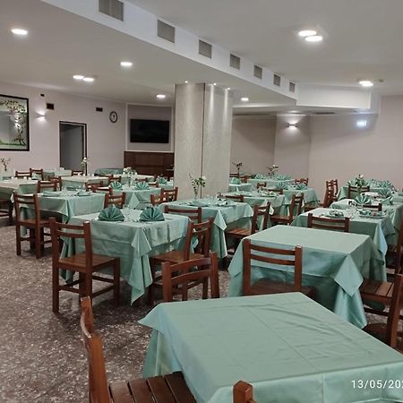 Hotel Ristorante San Giovanni Фалерна Экстерьер фото