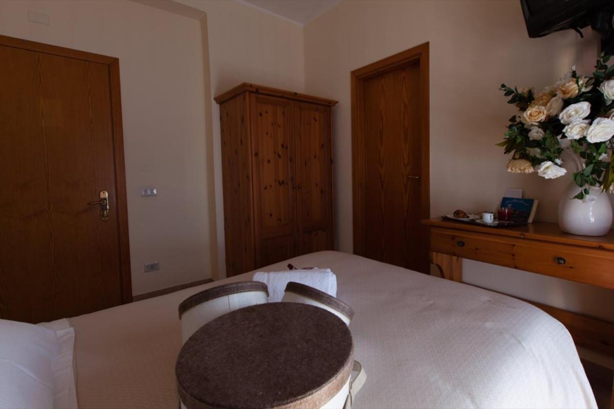 Hotel Ristorante San Giovanni Фалерна Экстерьер фото